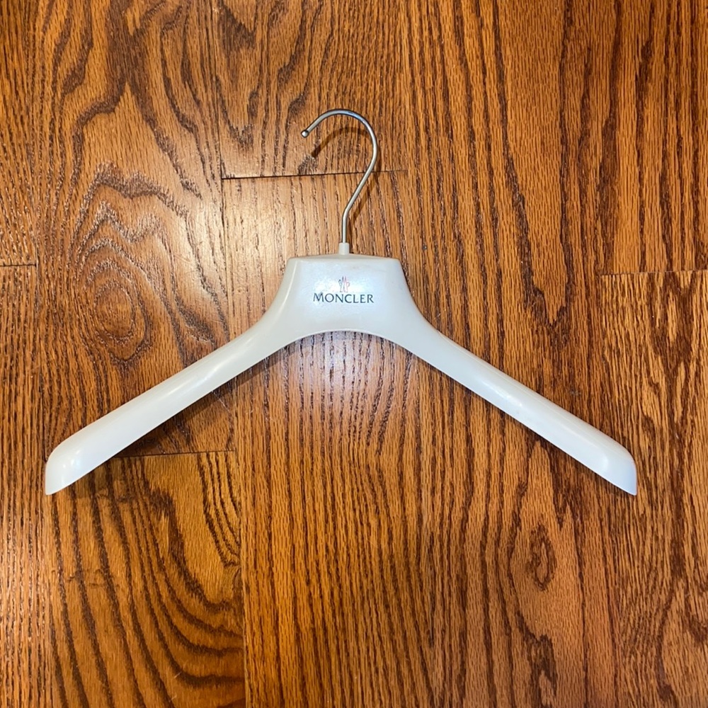 Moncler Hanger